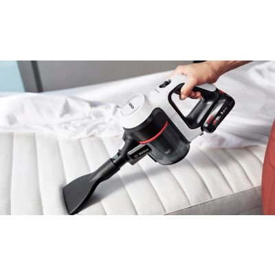 31. Odkurzacz BOSCH BCS 711XXL