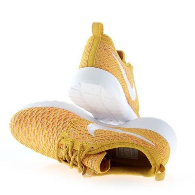 4. Buty Nike Rosherun Flyknit W 704927-700