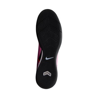 6. Buty piłkarskie Nike Zoom Mercurial Vapor 16 Academy IC FQ8434 600