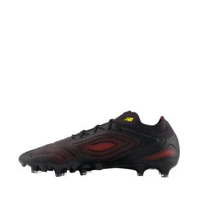 4. Buty piłkarskie New Balance Tekela Pro FG V5 czarne NBUT2FL2JW