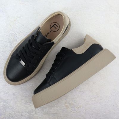 6. Skórzane półbuty sportowe damskie na platformie czarne Filippo DP6119