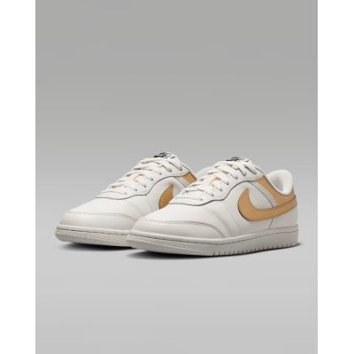 5. Buty damskie  NIKE WMNS AIR JORDAN SKYLINE LOW LE (IQ6586-100)