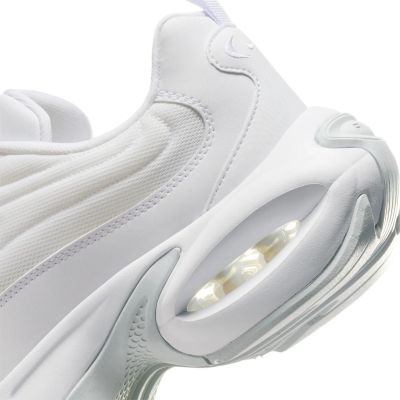10. Nike buty damskie Air Max Portal HF3053-100