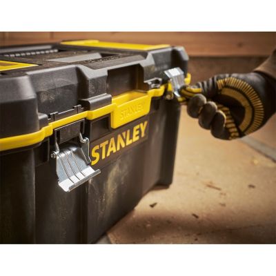 9. Skrzynia narzędziowa essential cantilever toolbox