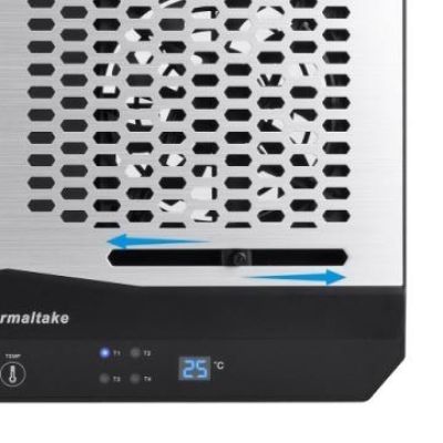 6. Podkładka chłodząca pod laptop Thermaltake Massive TM CL-N002-PL12BL-A (17.x cala; 2 wentylatory; HUB)