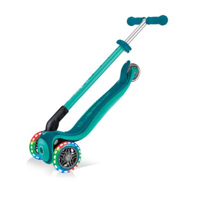 5. Hulajnoga 3-kołowa Globber Primo Foldable Plus Lights Jr 439-107