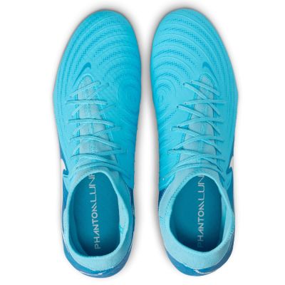 2. Buty piłkarskie Nike Phantom Luna II Academy FG/MG M FD6725-400
