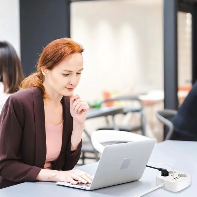 7. Listwa zasilająca Tech-Protect PCS3X4, 3 gniazda sieciowe, 2xUSB-A, 2xUSB-C 200 cm - biała