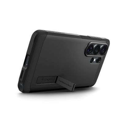 7. Etui Spigen Tough Armor Mag MagSafe na Samsung Galaxy S26 Ultra - czarne