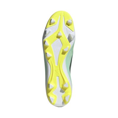 6. Buty piłkarskie adidas F50 Hyperfast Club FG/MG KJ0991