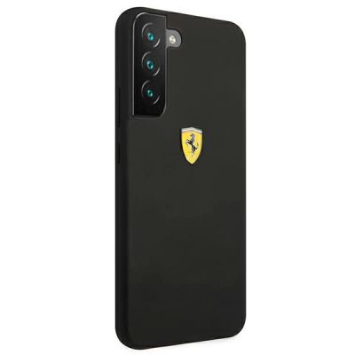 4. Etui Ferrari On Track Silicone na Samsung Galaxy S22+ - czarne