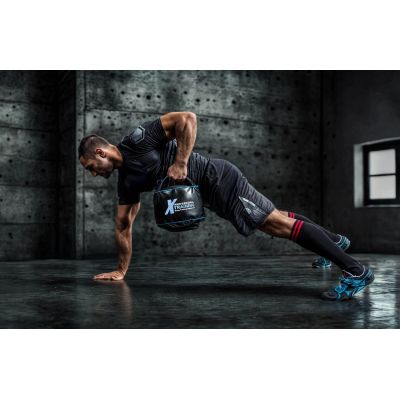 5. XBag – Sprzęt do treningu funkcjonalnego z regulowanym obciążeniem (1–40 kg)