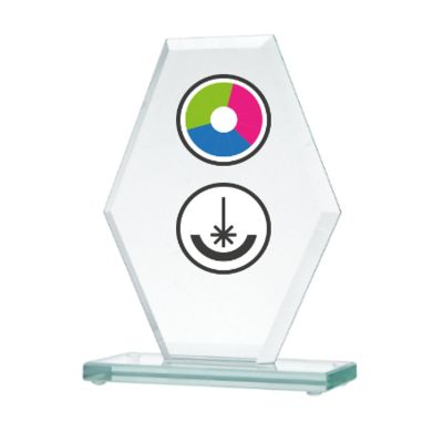 3. Trofeum szklane z nadrukiem kolorowym LuxorJet, grawerowaniem oraz wypełnieniem farbą