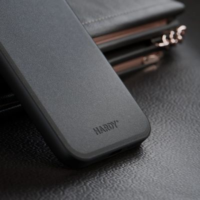 11. Etui 3mk Hardy Apple Silky Leather MagCase na Apple iPhone 15 Plus - czarne