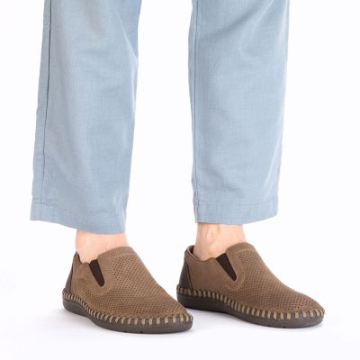 5. Skórzane półbuty męskie ażurowe wsuwane beżowe Rieker B2460-25