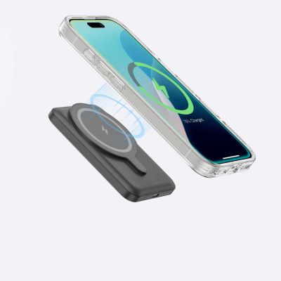 9. Etui silikonowe AMAZINGTHING Minimal Mag Case z pierścieniem magnetycznym do iPhone 16 Pro - przezroczyste