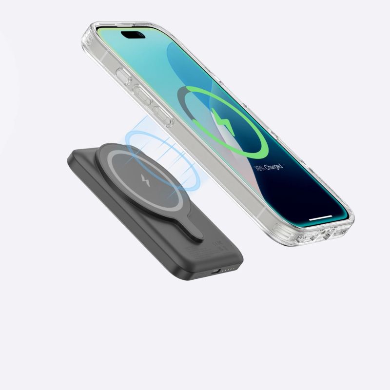 9. Etui silikonowe AMAZINGTHING Minimal Mag Case z pierścieniem magnetycznym do iPhone 16 Pro - przezroczyste