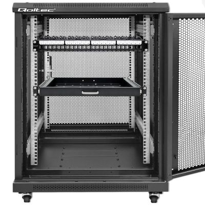 2. QOLTEC PATCH PANEL DO SZAF RACK 19" | 24 PORTY | 1U | UTP | CZARNY