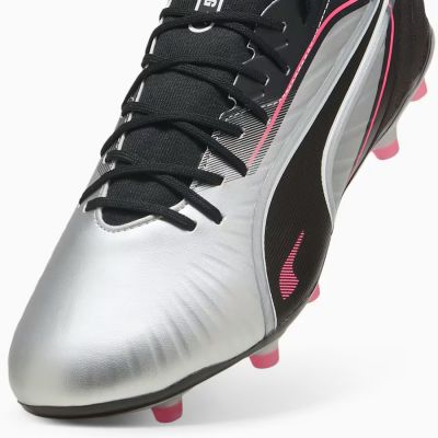 4. Buty piłkarskie Puma King Match FG/AG M 108315-02