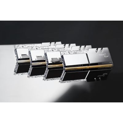 2. Pamięć RAM G.Skill Trident Z Royal Series - DDR4 - 64 GB: 4 x 16 GB - DIMM 288-pin - unbuffered