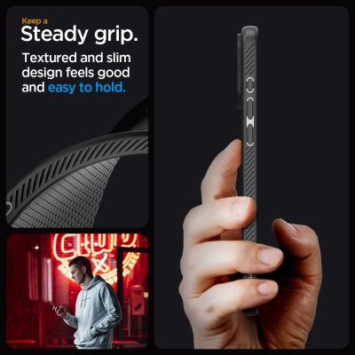 12. Etui Spigen Liquid Air na iPhone 15 Pro - czarny mat