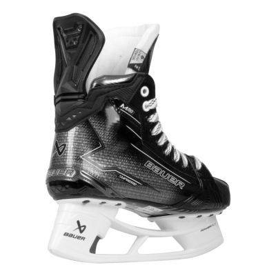 4. Łyżwy hokejowe Bauer Supreme M50 Pro Int