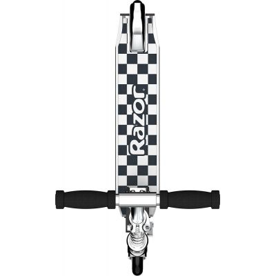 2. Hulajnoga dla dzieci Razor Model A Checked Out