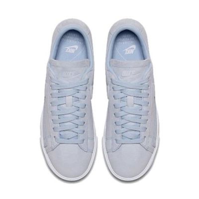 3. Buty Nike WMNS Blazer Low - AA3962-402