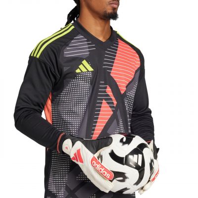 6. Rękawice bramkarskie adidas Copa Club Goalkeeper M JH3789