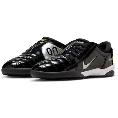 4. Buty Nike Total 90 IC HJ9351-001