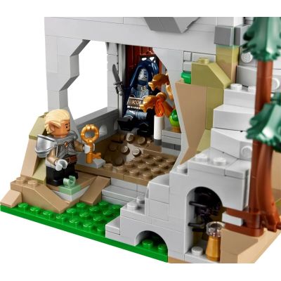 15. LEGO IDEAS 21348 Dungeons & Dragons: Opowieść czerwonego smoka