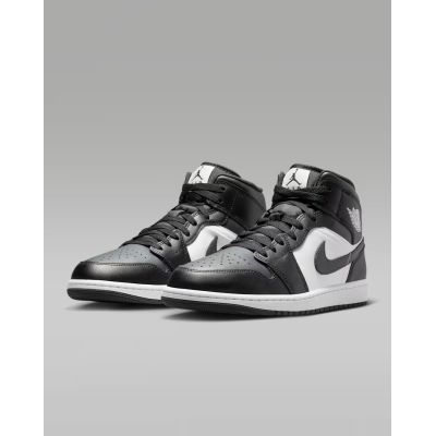 4. NIKE AIR JORDAN 1 MID (DQ8426-010)