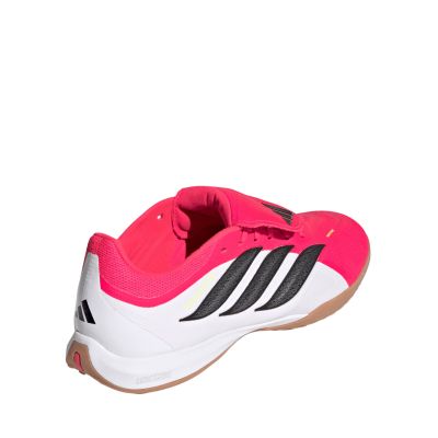 23. Buty piłkarskie adidas Predator League IN JR4738