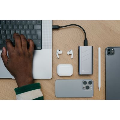 7. Verbatim TurboMetal SSD USB4 2TB USB Type-C USB4 Gen 2x2 Srebrny