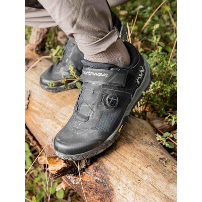 3. Buty rowerowe NORTHWAVE Overland Plus - czarny