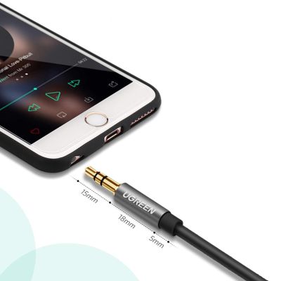 4. Kabel Ugreen AV118 10595 mini jack 3,5 mm (męski) / mini jack 3,5 mm (żeński) 3m - srebrny