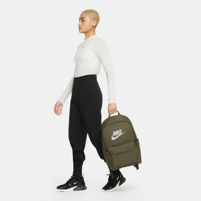 3. Plecak Nike Heritage Backpack DC4244-222