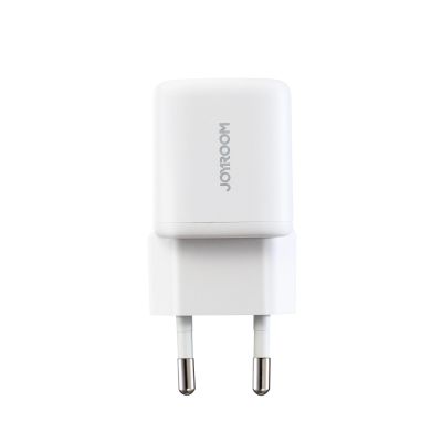 3. Ładowarka sieciowa Joyroom JR-TG7 33W USB-A + USB-C z kablem 60W USB-C do USB-C 1m - biała