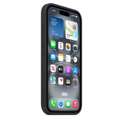 6. Silikonowe etui do iPhone'a 16 z MagSafe - czarne