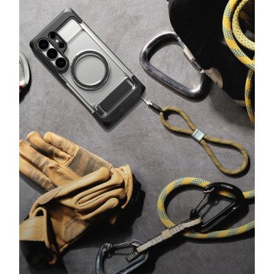 10. Etui Ringke UX Magnetic MagSafe na Samsung Galaxy S26 Ultra - przezroczysto-czarne