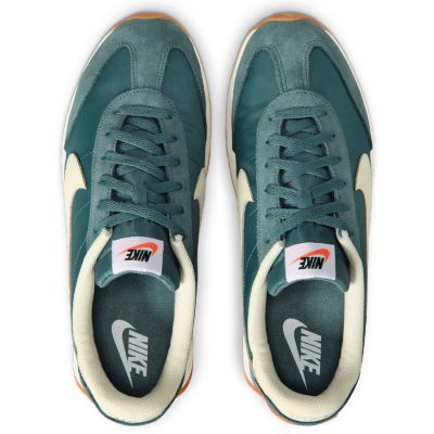 3. Buty Nike Pacific HQ2052-302