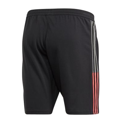 3. Spodenki adidas Tango Tech Short M FP7905
