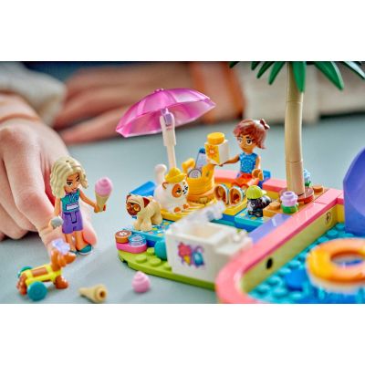 9. LEGO Friends 42676 - Frajda w parku wodnym