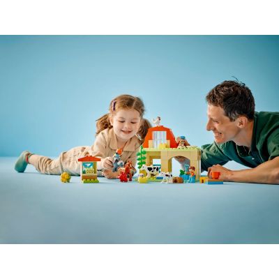 9. LEGO DUPLO  10416 Opieka nad zwierzętami na farmie