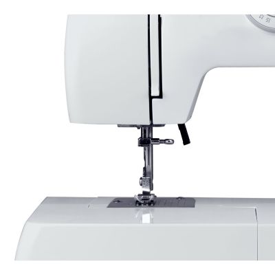 8. Maszyna do szycia ŁUCZNIK Weronika 2008