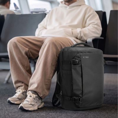 13. Plecak Tech-Protect Defender S70 RYANAIR & WIZZAIR 24L na laptop - czarny
