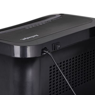 8. Niszczarka Activejet ASH-2502C, P-4, 28 l, ścinki 4x40 mm, 25 kartek, czarna