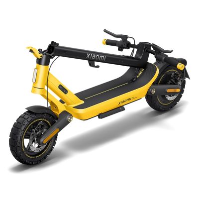 3. Xiaomi Electric Scooter 6 Ultra GL Czarny, Żółty 25 km/h 12,5 Ah