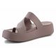 3. Japonki Crocs Getaway Platform Toe Loop W 210834-0LF