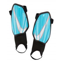 Ochraniacze piłkarskie Nike Charge Jr SP2165-416